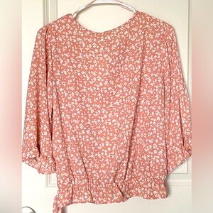 Sienna Sky top, size L, floral pink/white top